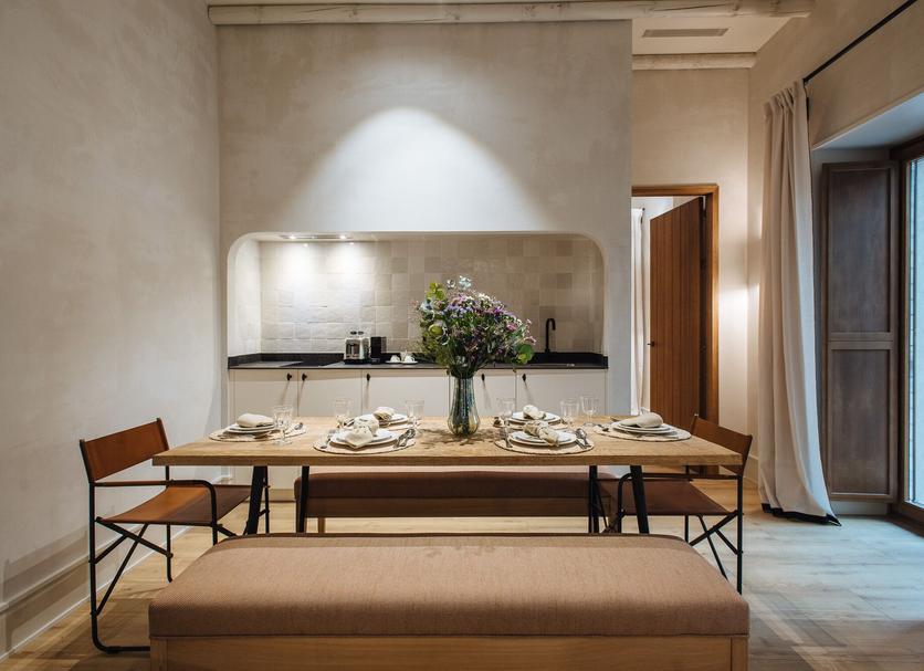 Dining room Photo
