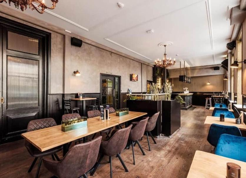 Restaurant Photo