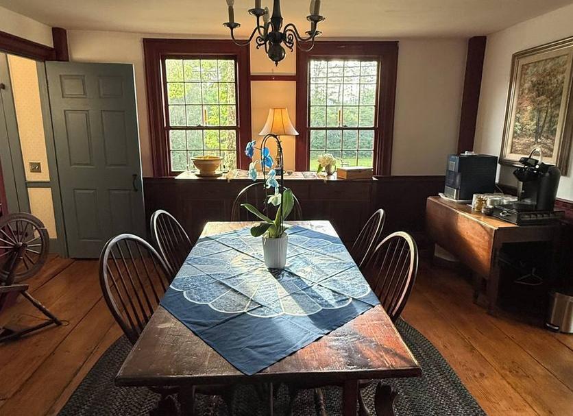 Dining room Photo