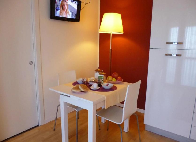 Dining room Photo