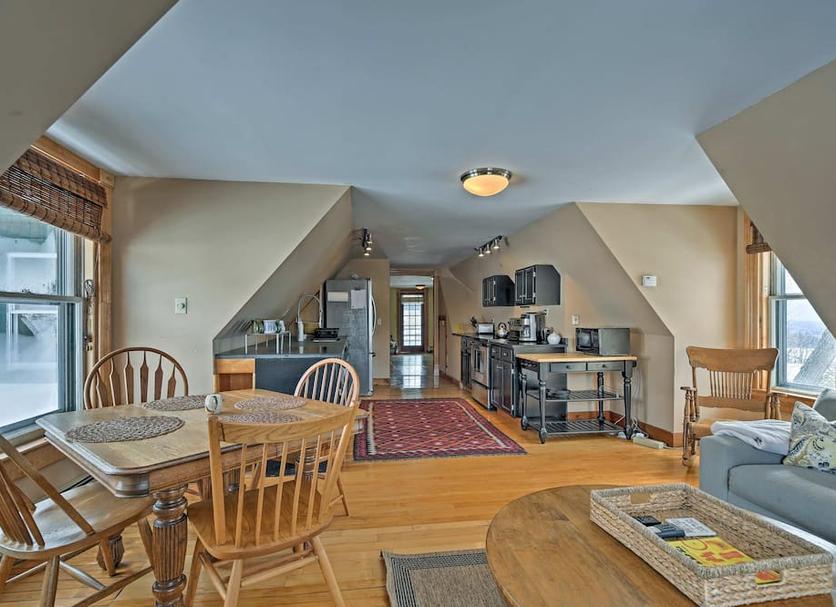 Dining room Photo