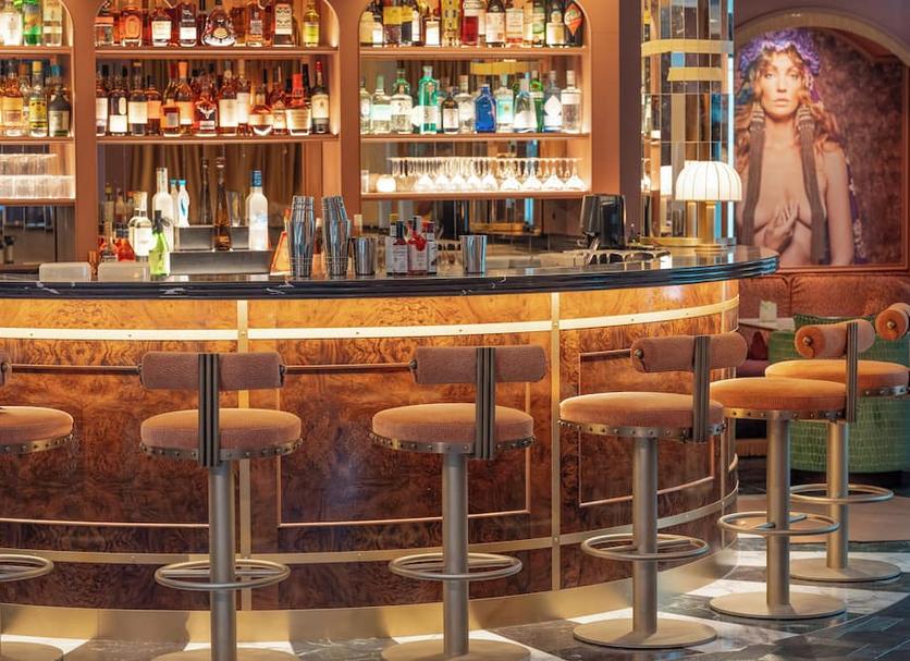 Bar Photo