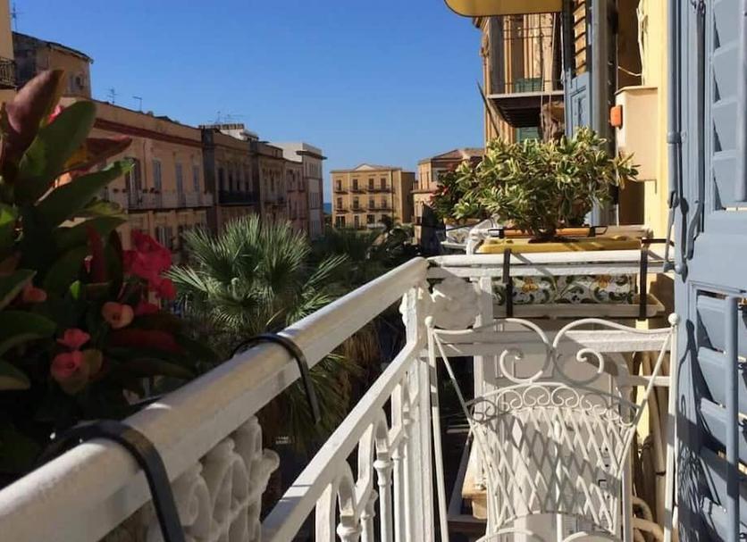 Balcony Photo