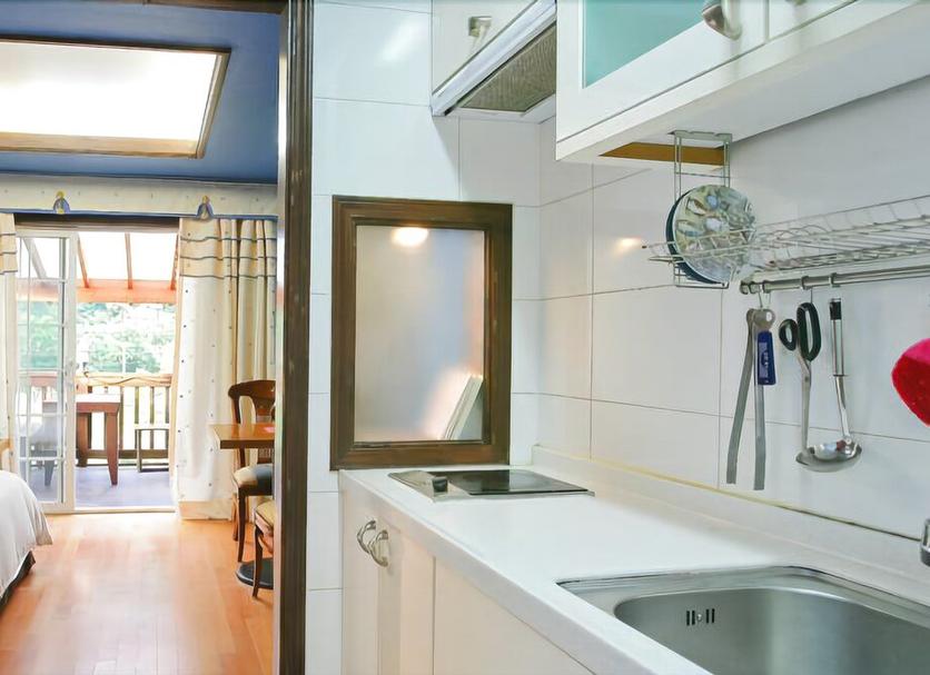 Kitchen Photo