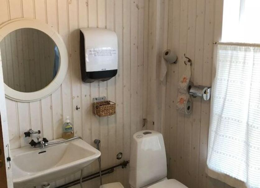 Bathroom Photo