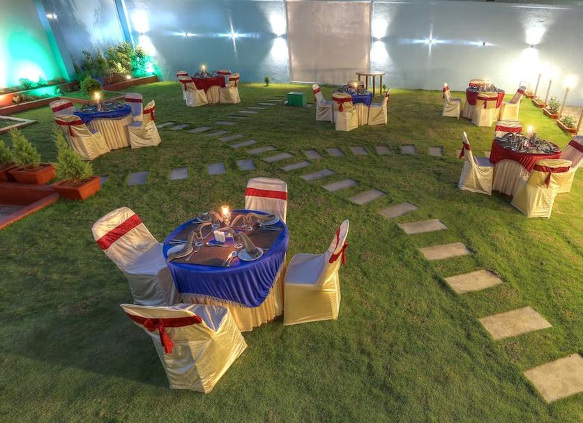 Banquet hall Photo