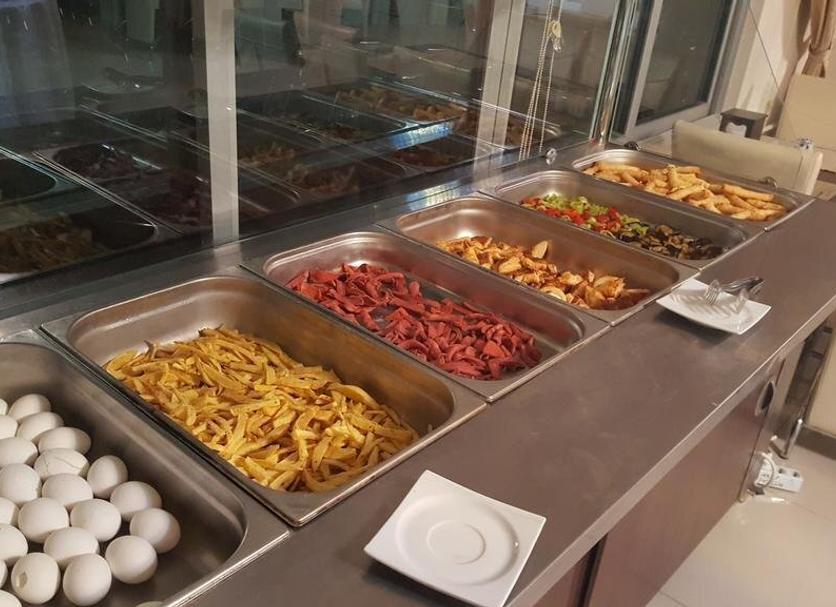 Buffet Photo