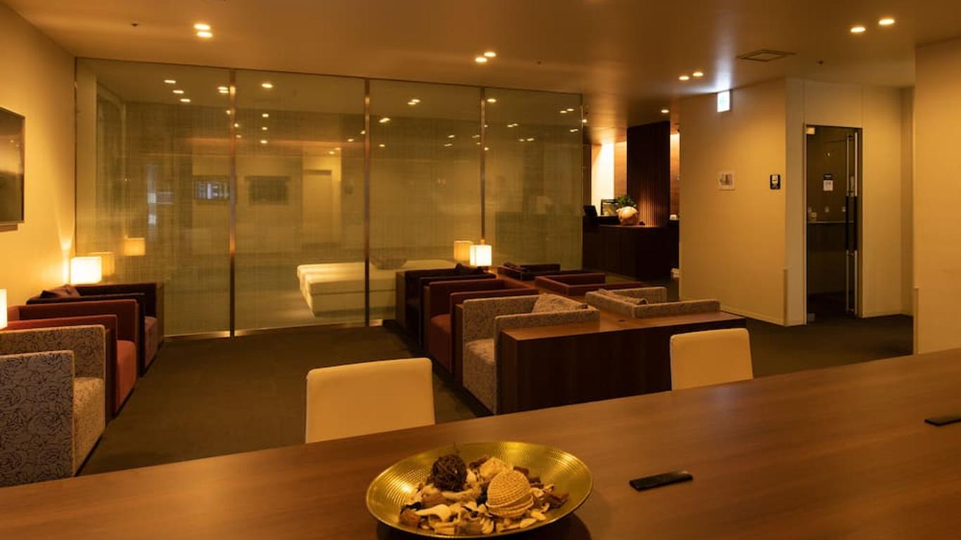 First Cabin Haneda Terminal 1