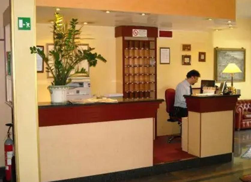 Front desk Photo