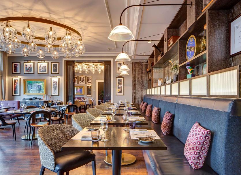 Restaurant Photo