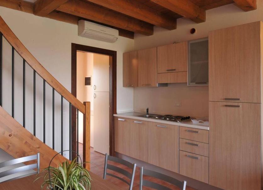 Kitchen Photo