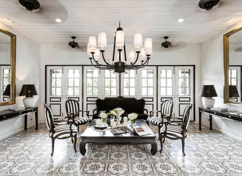 Dining room Photo