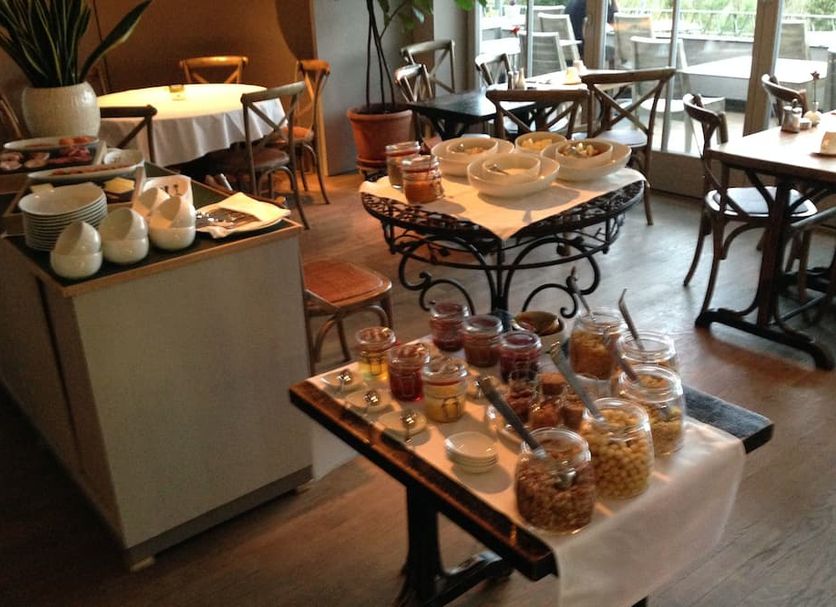 Buffet Photo