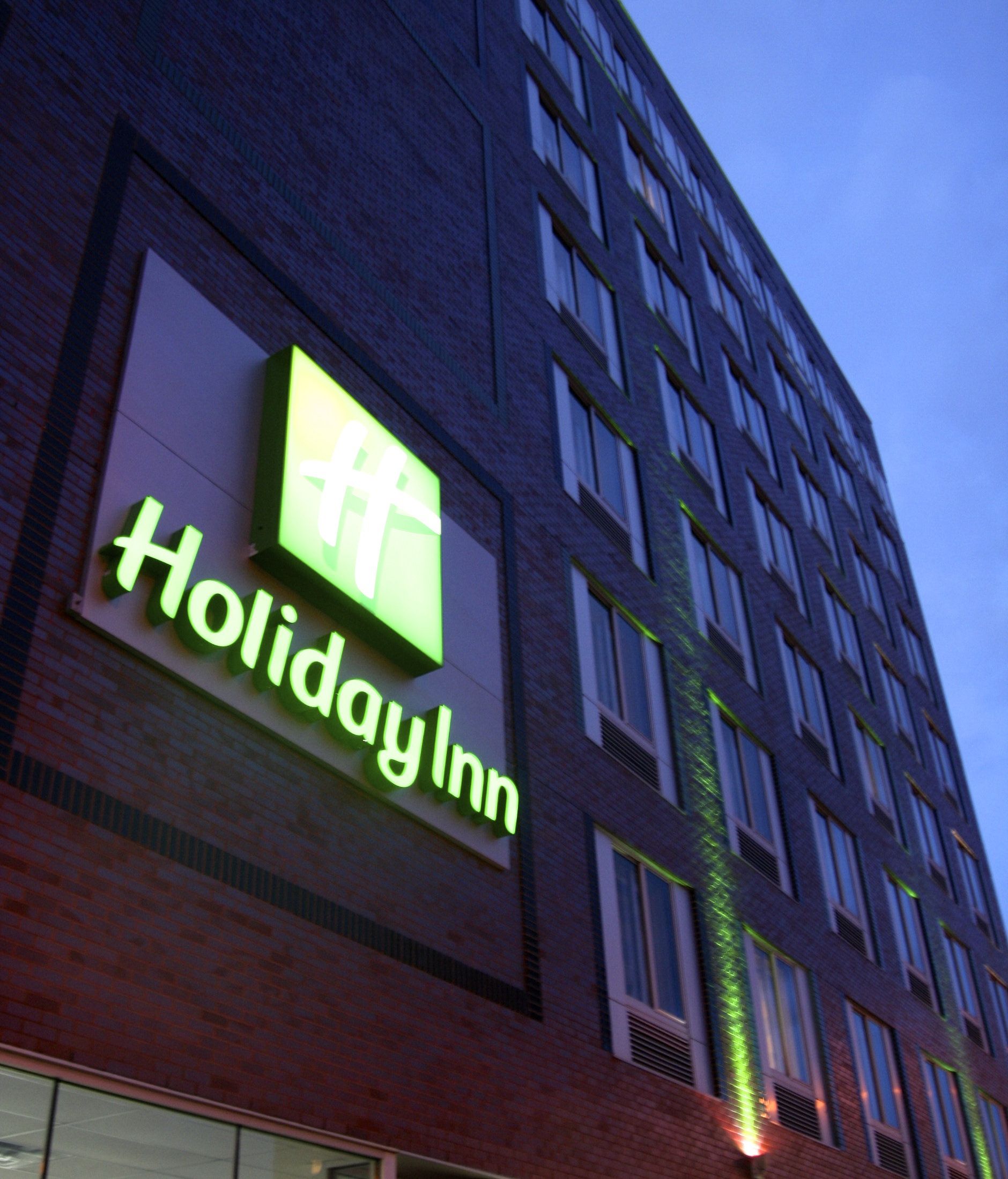 Holiday Inn NYC Lower East Side from 17. New York Hotel Deals & Reviews KAYAK