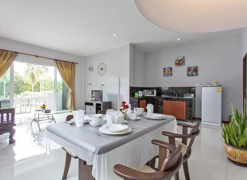 Dining room Photo