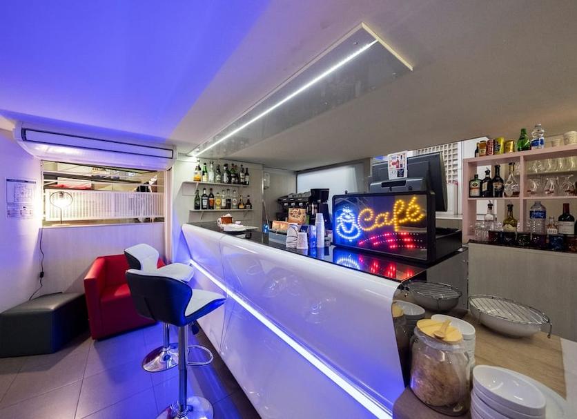 Bar Photo