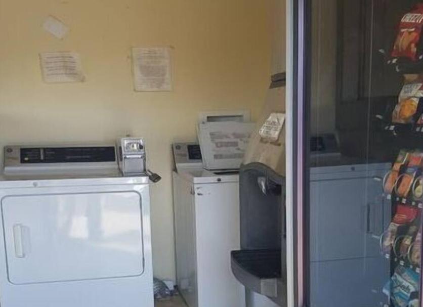 Laundry facility Photo