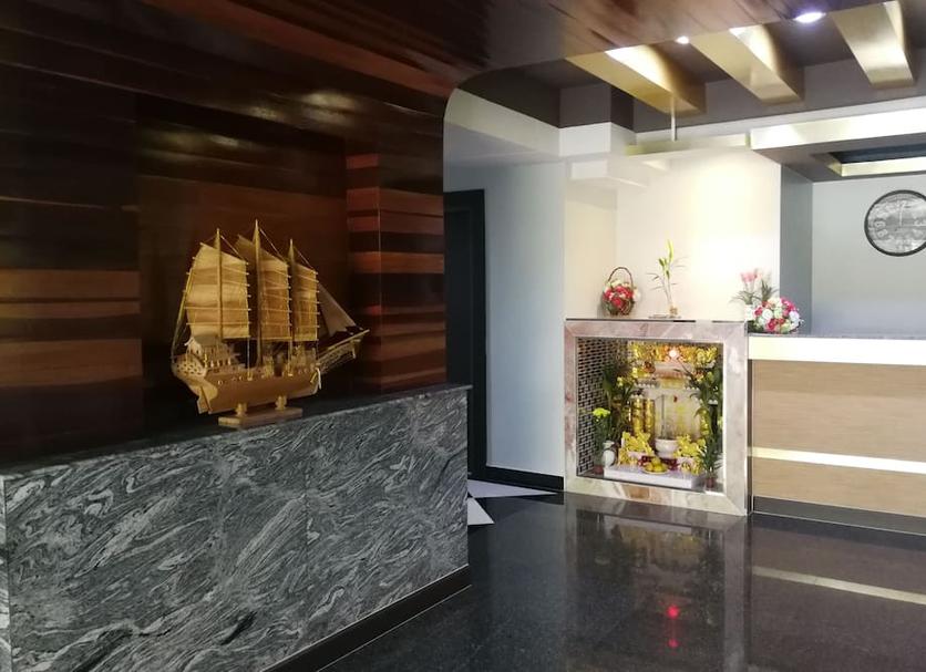 Front desk Photo