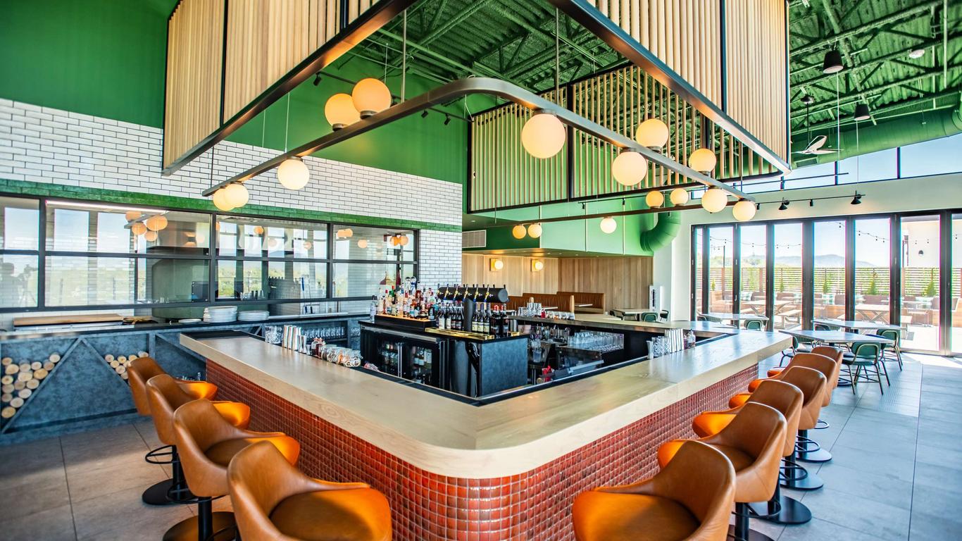 Embassy Suites by Hilton Asheville Downtown