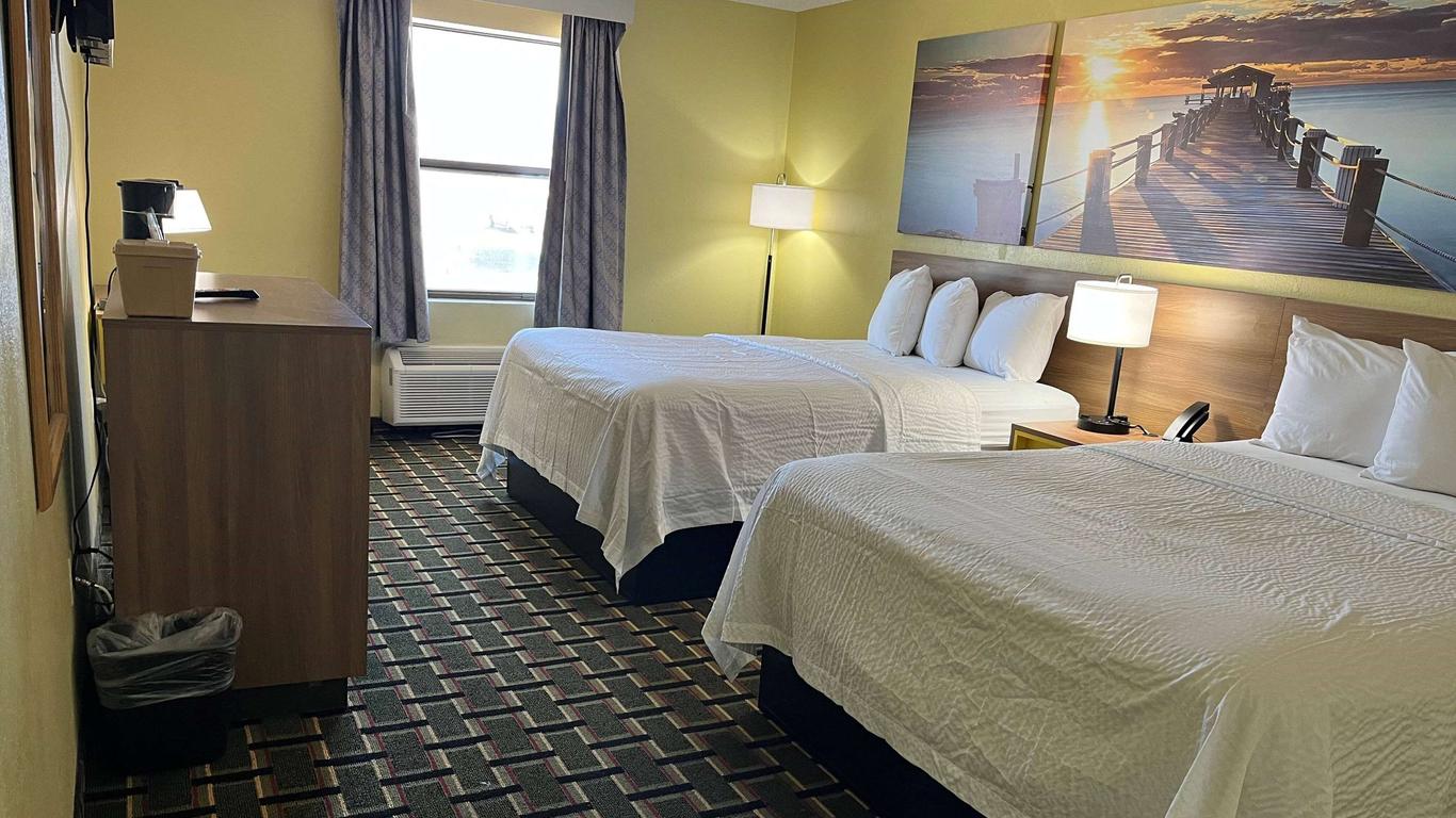 Days Inn by Wyndham Park City Kansas