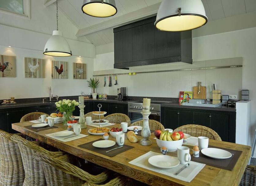 Kitchen Photo