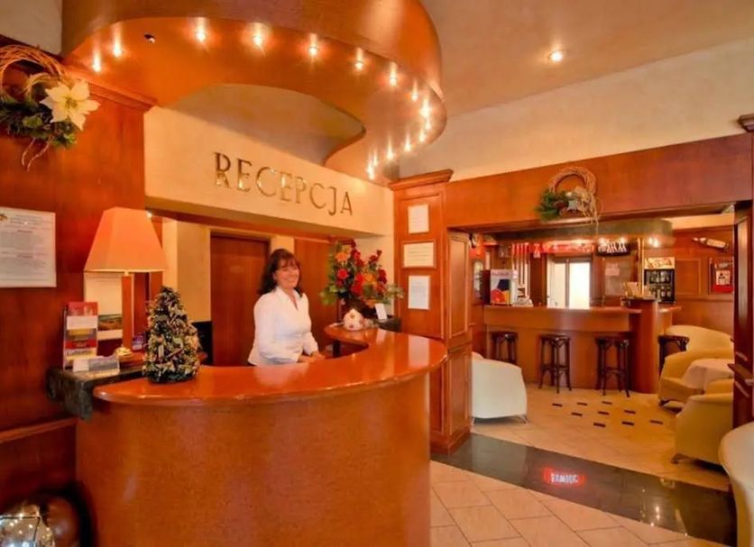 Front desk Photo