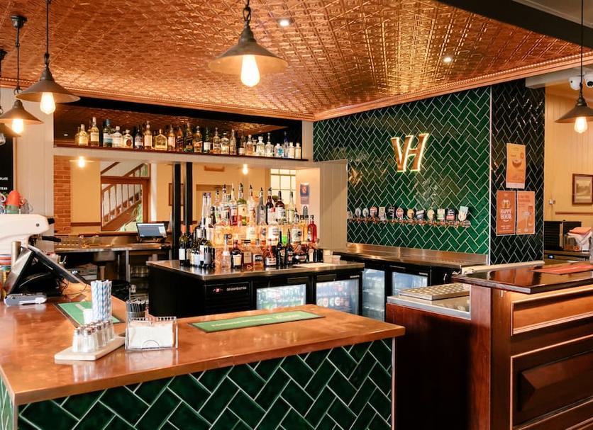 Bar Photo
