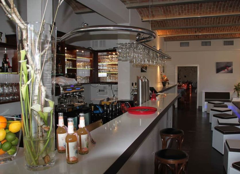 Bar Photo