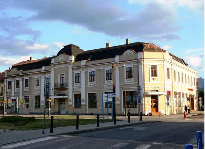 Building Photo