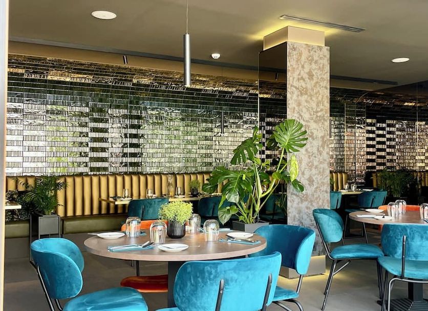 Restaurant Photo