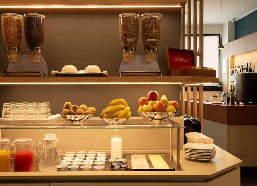 Buffet Photo