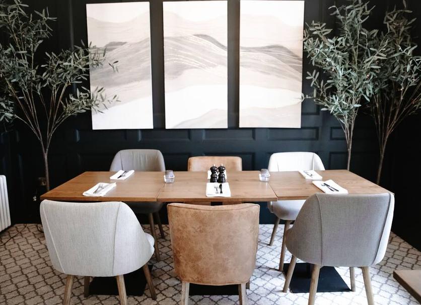 Restaurant Photo