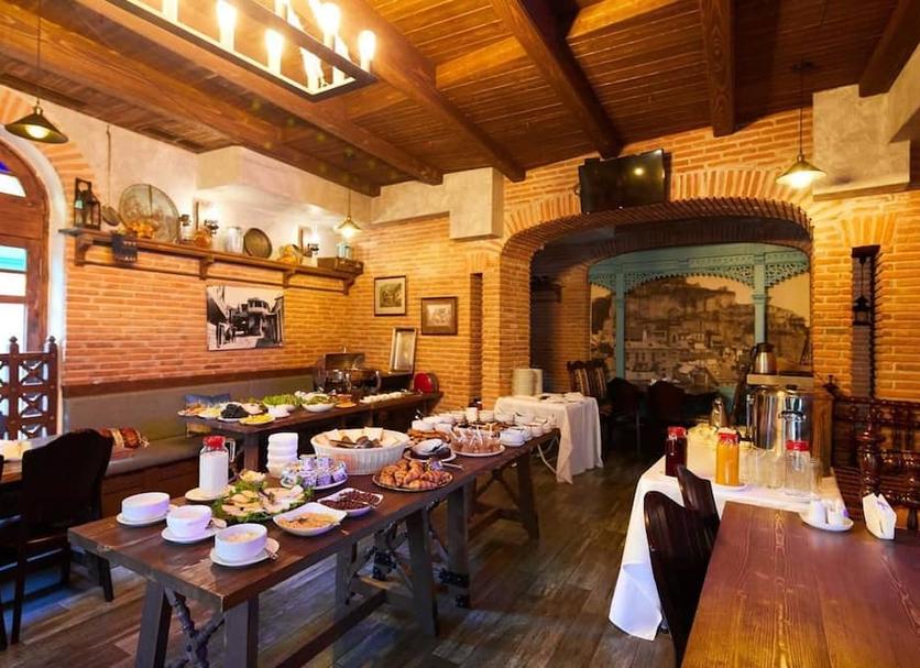 Restaurant Photo