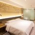 Anyi 158 Hotel Renming Park in Chengdu bedroom with frosted glass partition and wood door