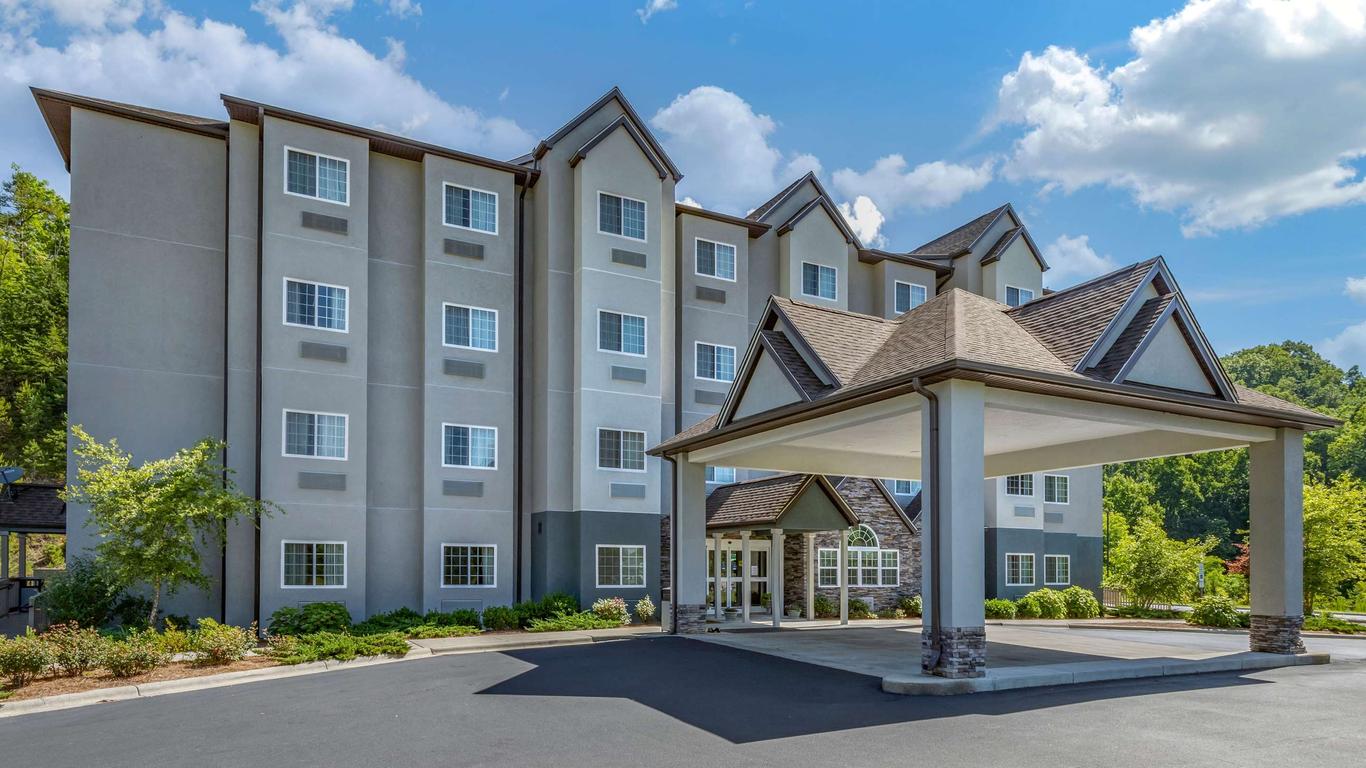 Microtel Inn & Suites by Wyndham Sylva Dillsboro Area