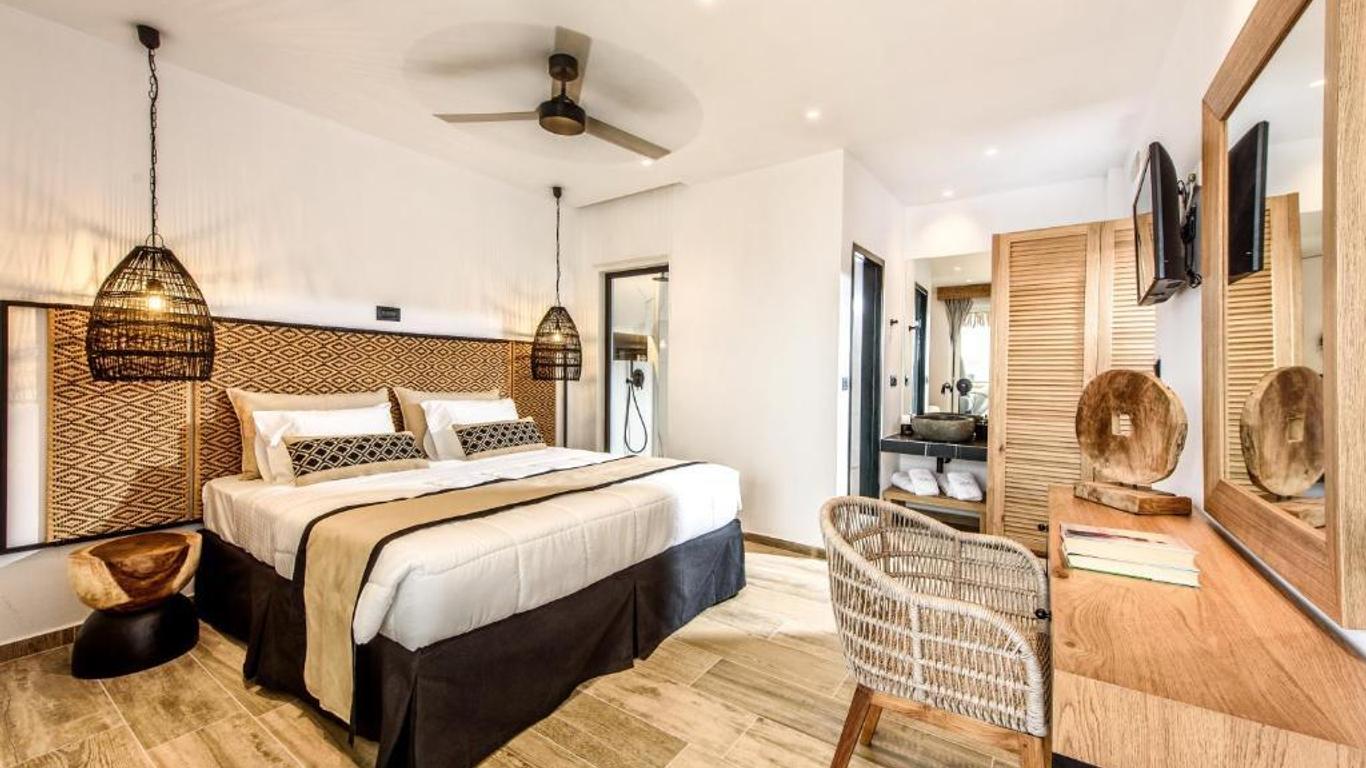 Aggello Boutique Hotel