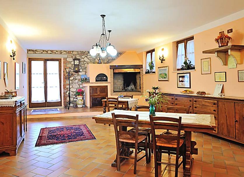 Dining room Photo