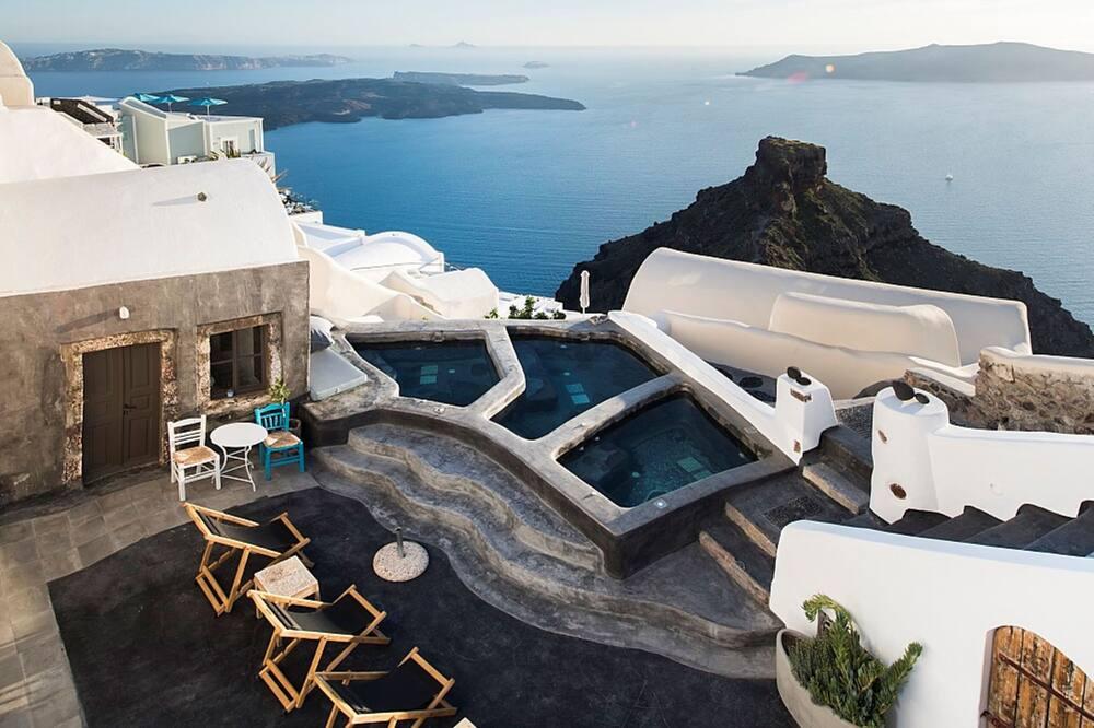 Sophia Luxury Suites (Greek Islands, Greece), Greek Islands hotel discounts  | Hotels.com