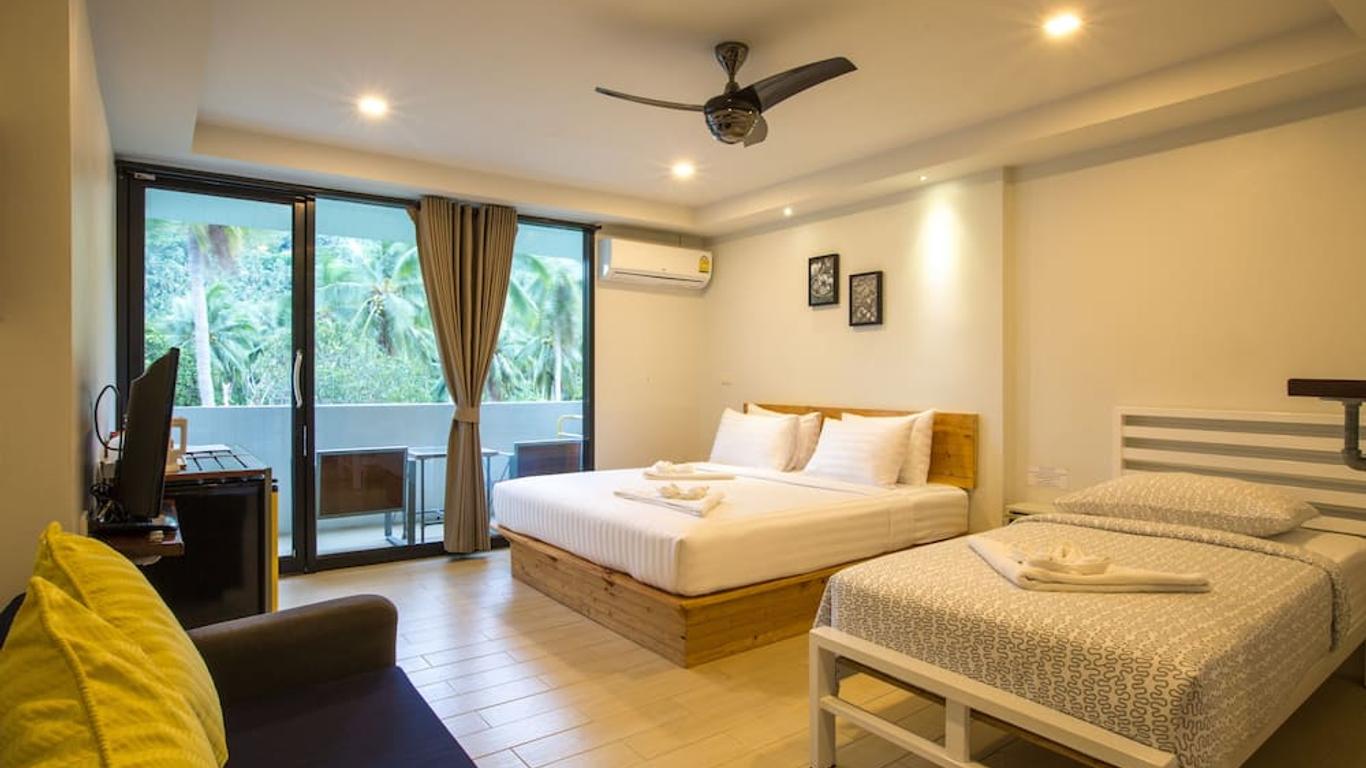 Good Dream Hotel (Khun Ying House)