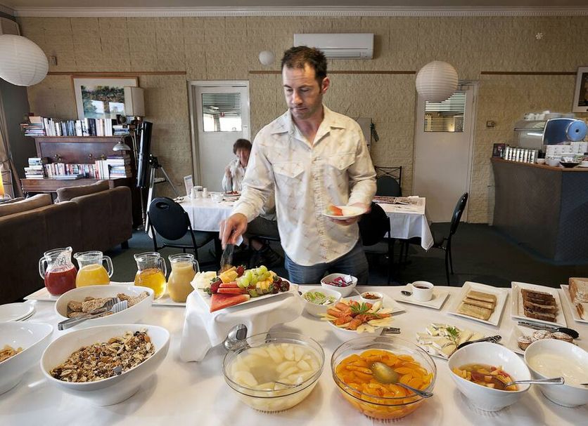 Buffet Photo