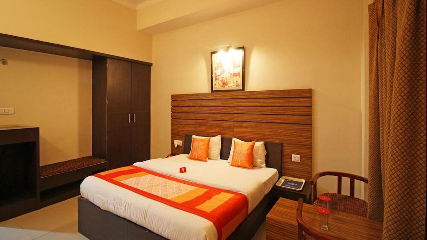 OYO 4754 Hotel Center Point