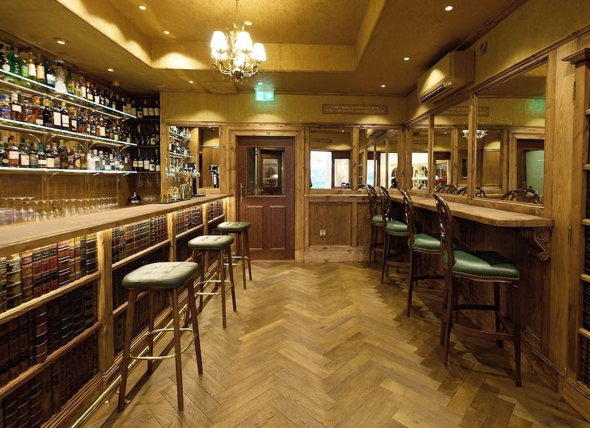 Bar Photo