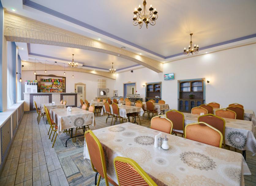 Restaurant Photo