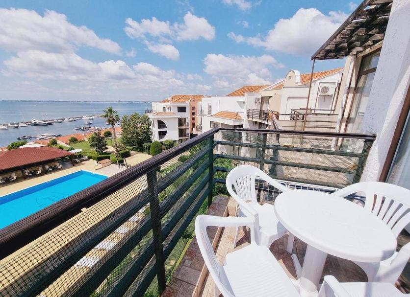 Balcony Photo
