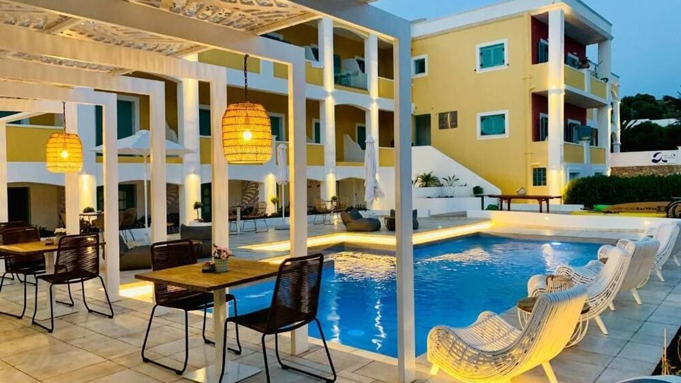 Alidian bay Suites Leros