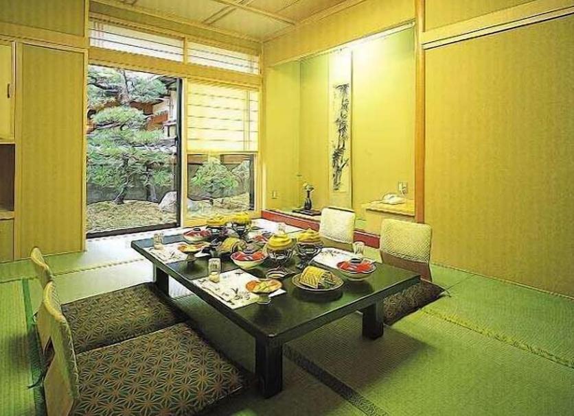 Dining room Photo
