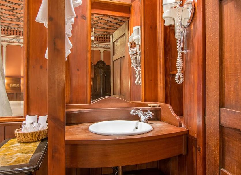Bathroom Photo