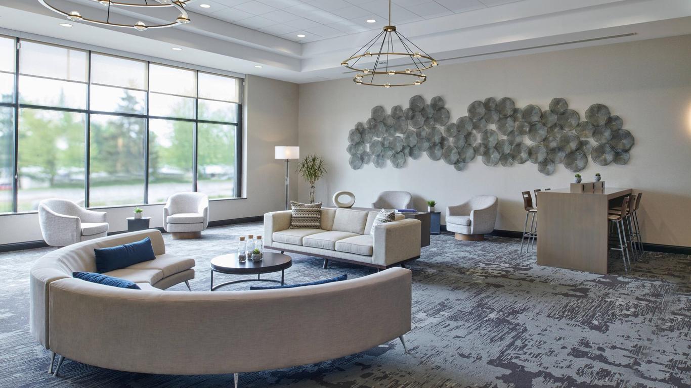 Delta Hotels by Marriott Detroit Novi