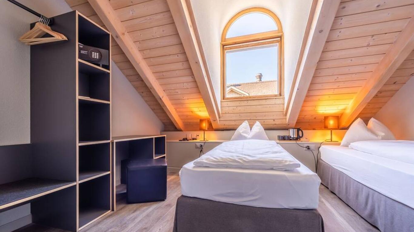 The Guesthouse by The Hey Hotel