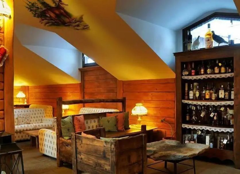 Bar Photo